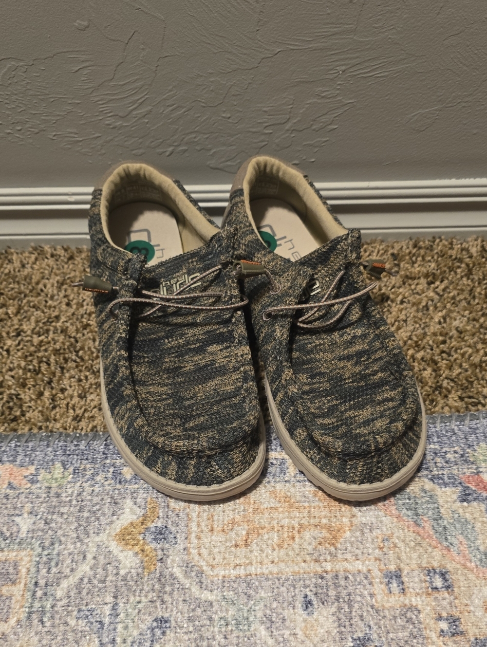 Hey Dude Wally Knit Slip-On Loafers in Blue and Tan 8 Mens
